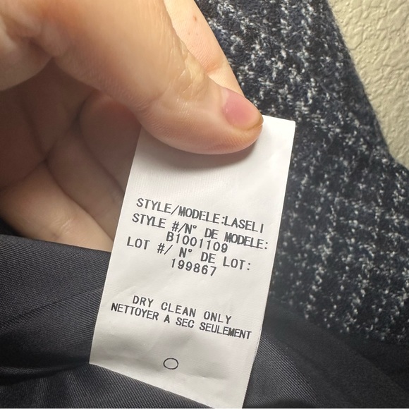 Theory Laseli Wool Tweed Blazer - Picture 4 of 7